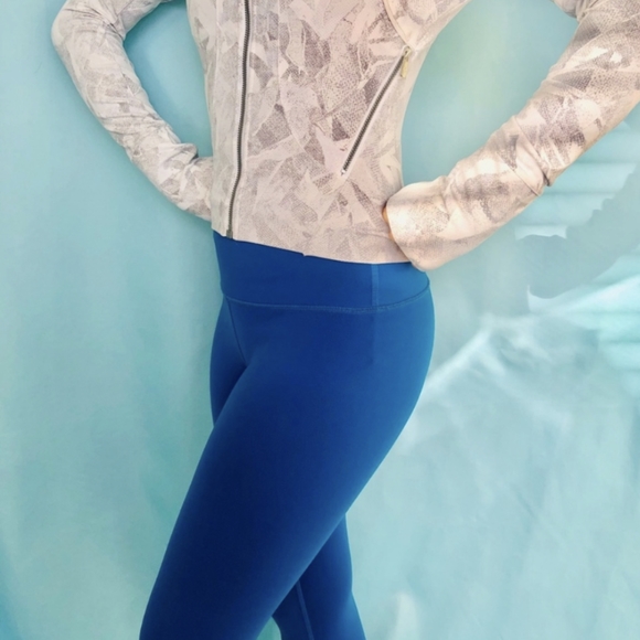 Alo leggings - Picture 2 of 3